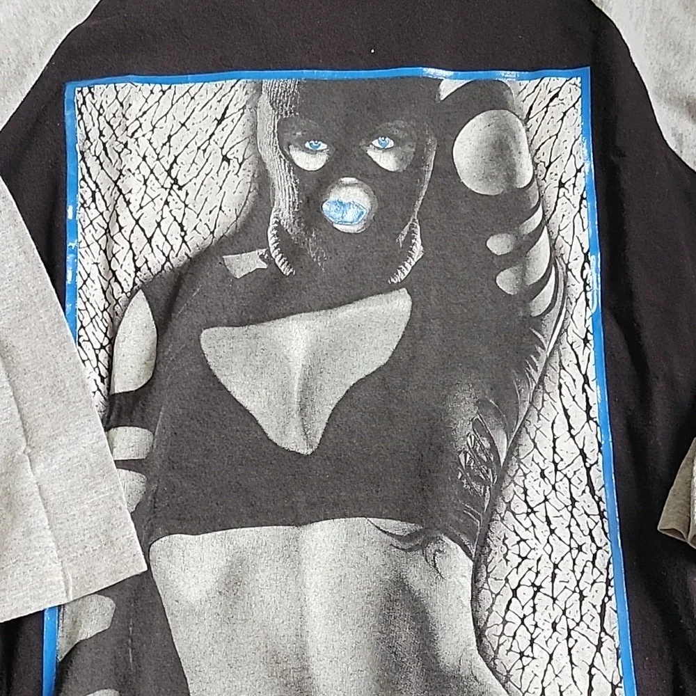 Men's Extra Large graphic shirt - Picture 2 of 5